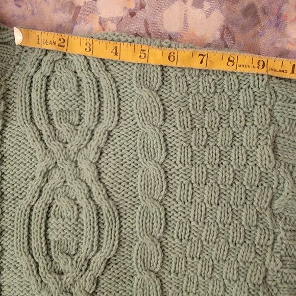 ARAN CRAFTS Ireland Merino Wool Green Cardigan, Size M-L - Picture 13 of 16
